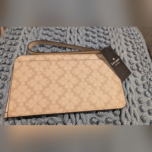 Kate Spade Floral Patterned Beige Wristlet NWT